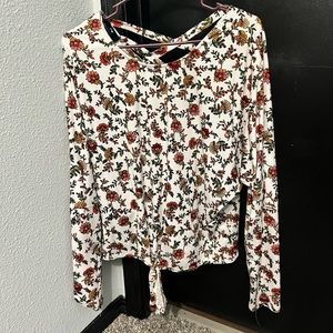 IZ Buyer Floral Blouse